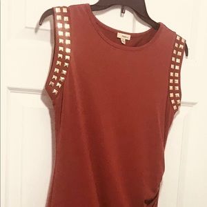 Hanni sleeveless rust red dress with gold trim